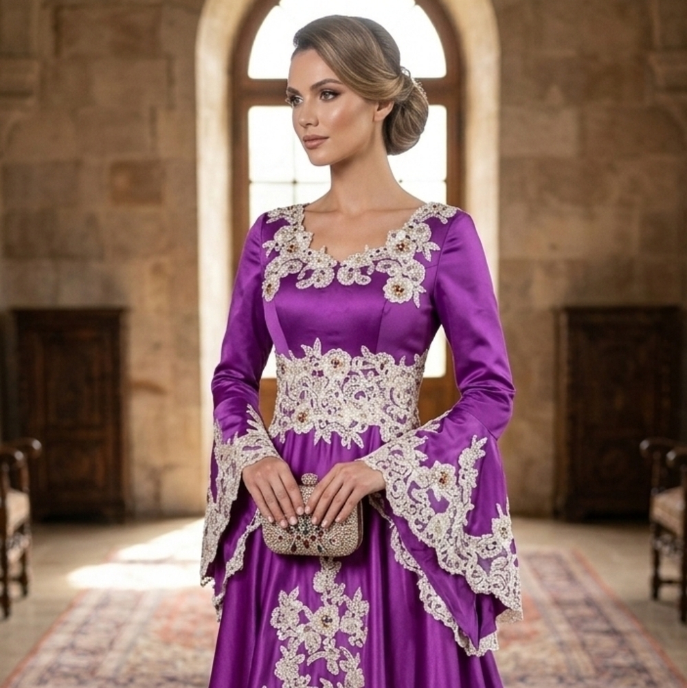 Stunning Regal Special Event Dress EUC ❤️